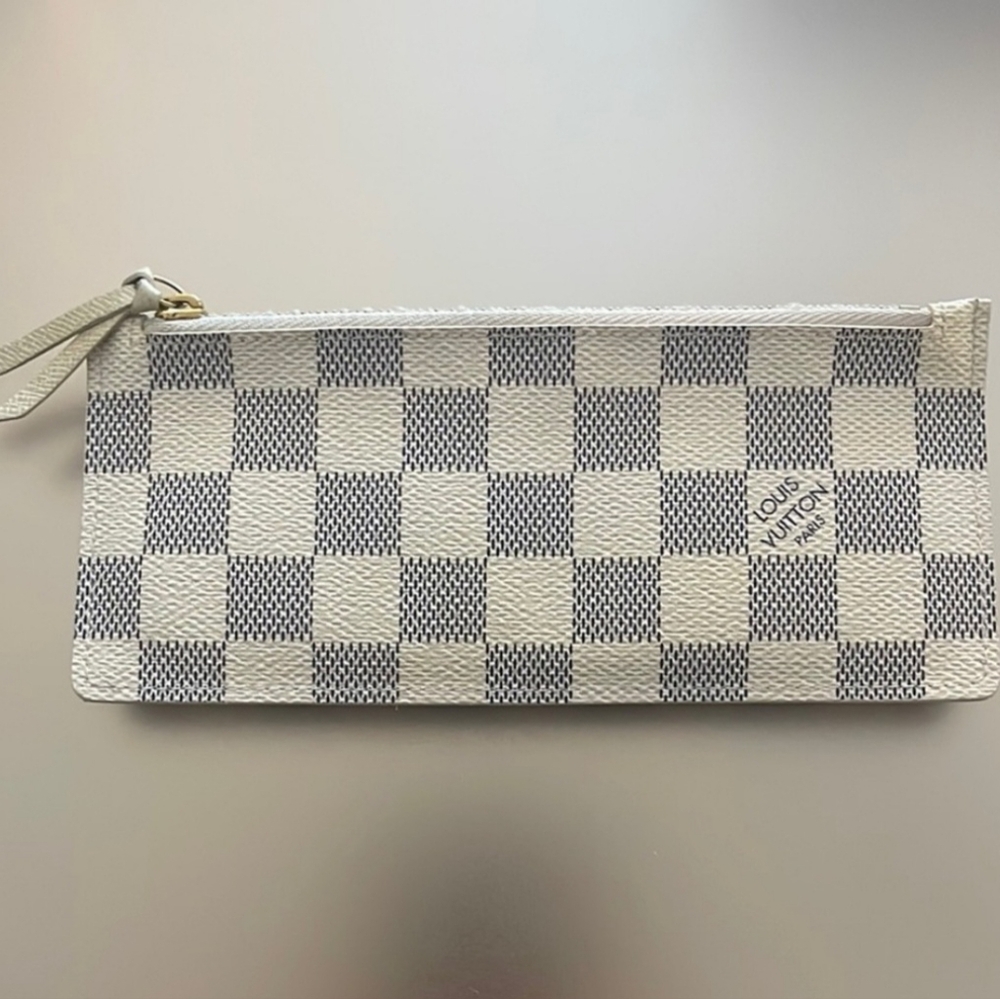 Authentic Louis Vuitton Wallet - Picture 4 of 10